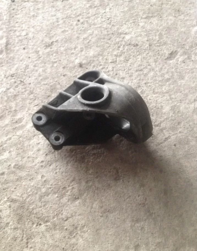 Кронштейн правого привода Боксер Джампер