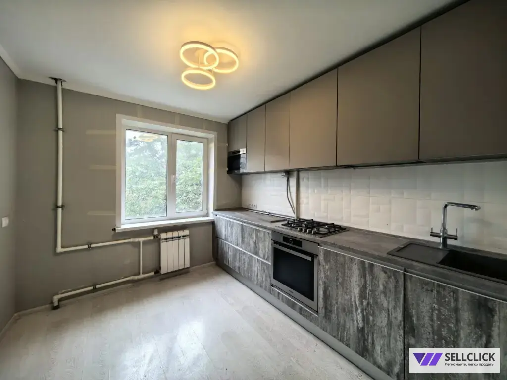 Квартира 3 комнаты, 70 м², 4/9 эт., Агент