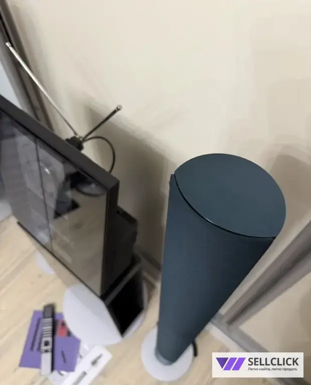 B & O beosound ouverture + beolab 6000 limit green