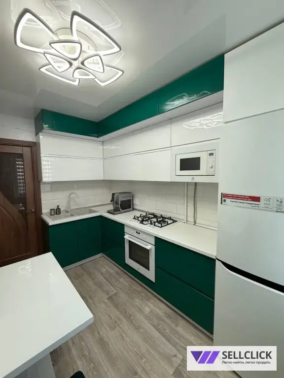 Продается трехкомнатная квартира в Левобережном районе