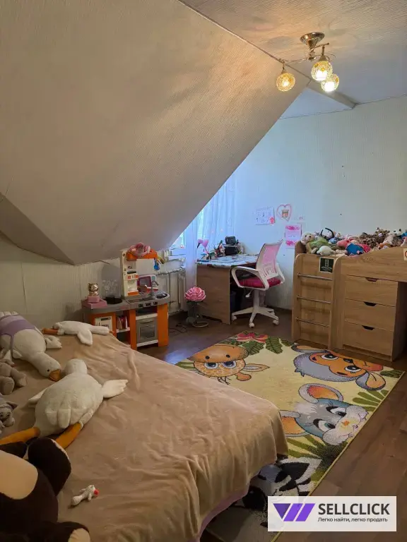 Продажа 4-х комнатной квартиры в коттеджном доме