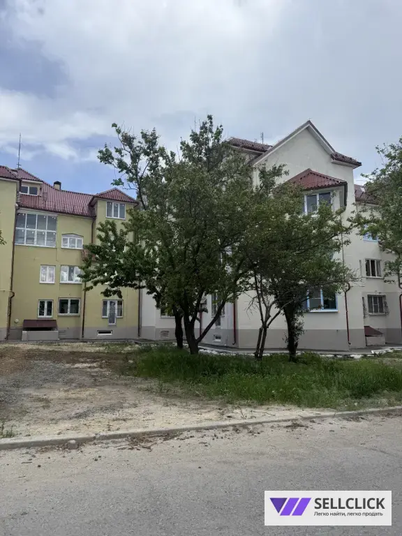 Продажа 4-х комнатной квартиры в коттеджном доме