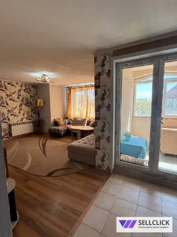 Продажа 4-х комнатной квартиры в коттеджном доме