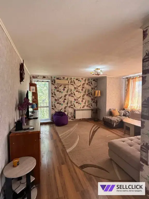 Продажа 4-х комнатной квартиры в коттеджном доме