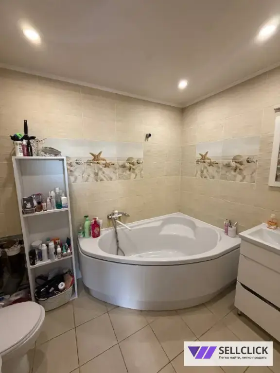 Продажа 4-х комнатной квартиры в коттеджном доме