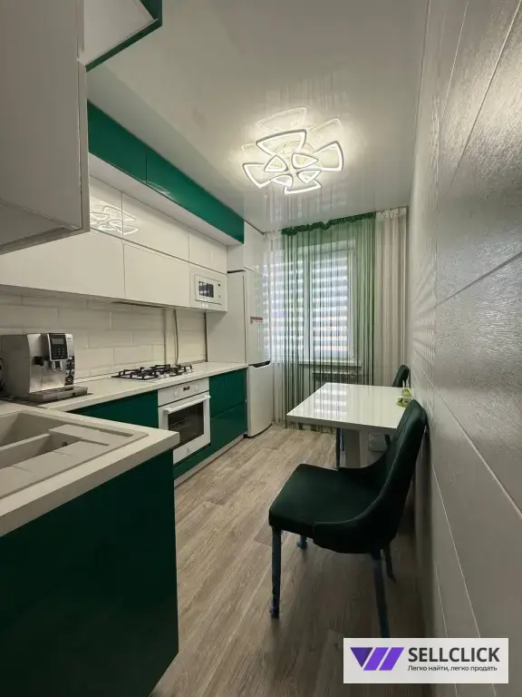 Продается трехкомнатная квартира в Левобережном районе