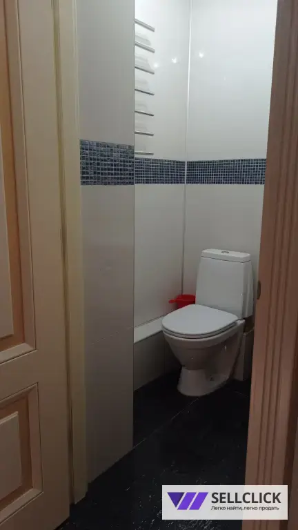 Продаётся просторная трёхкомнатная квартира в Центре Мариуполя