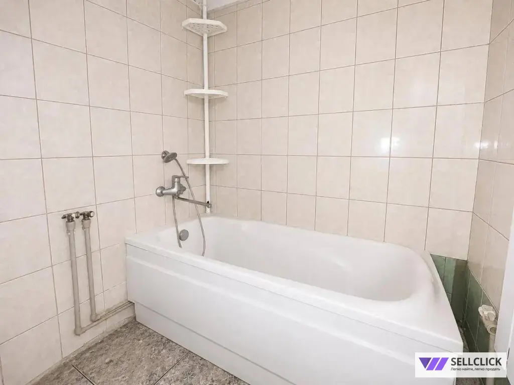 Квартира 3 комнаты, 60 м², 2/2 эт., Агент
