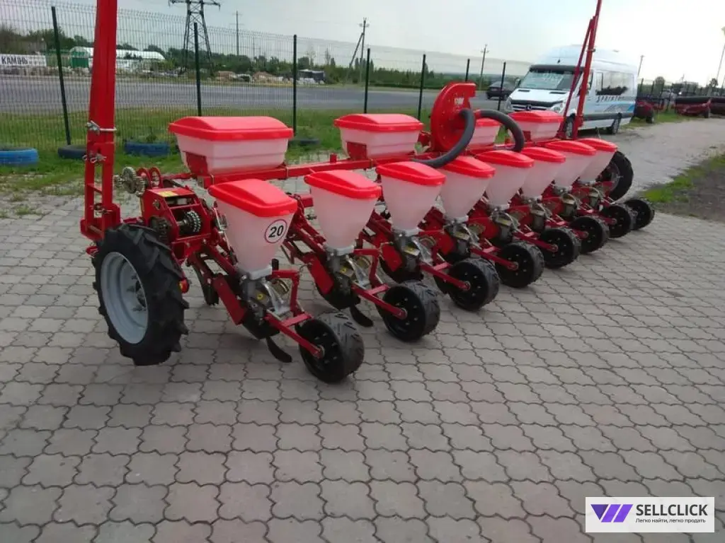 Сеялка для кукурузы и подсолнечника УПС-8