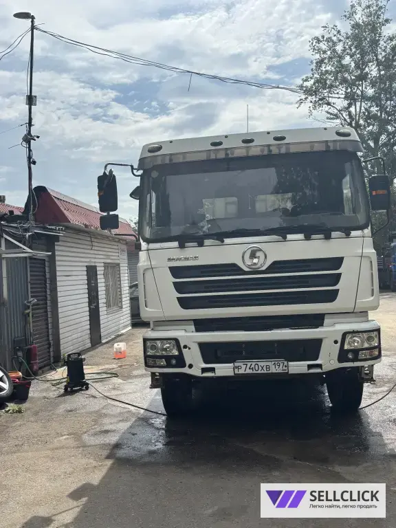 Самосвал Shacman