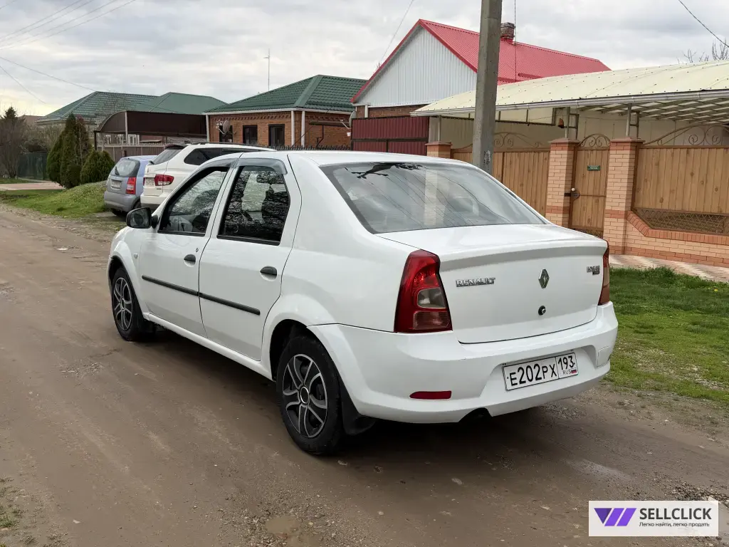 Renault Logan 1.6 Механическая, 2012, 198000 км
