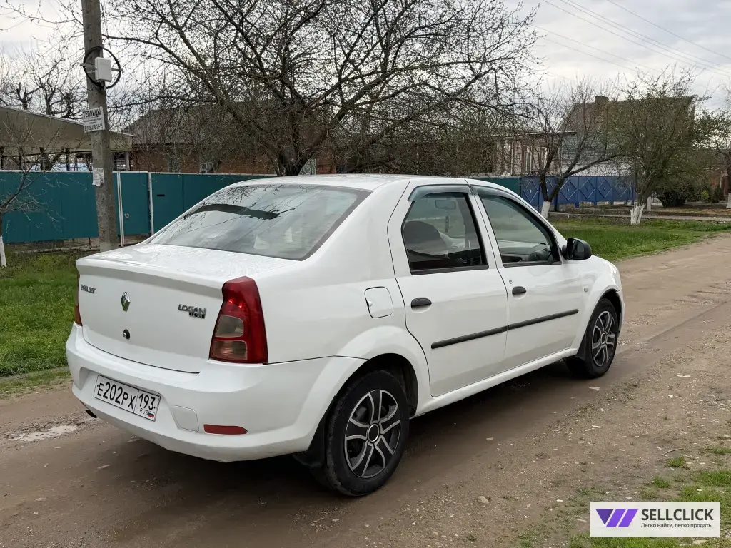 Renault Logan 1.6 Механическая, 2012, 198000 км