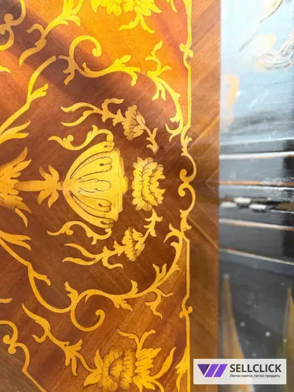 Консоль. Полка. Подставка. Стол. Мебель Людовика. Винтаж