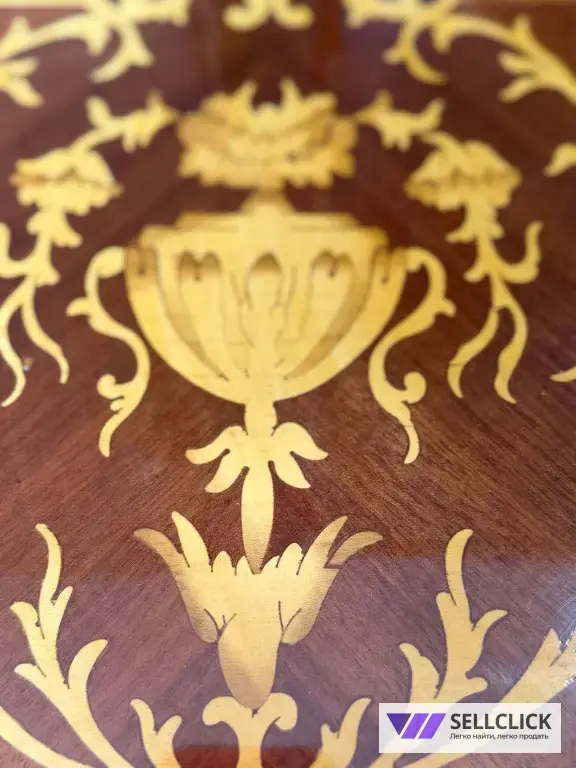 Консоль. Полка. Подставка. Стол. Мебель Людовика. Винтаж