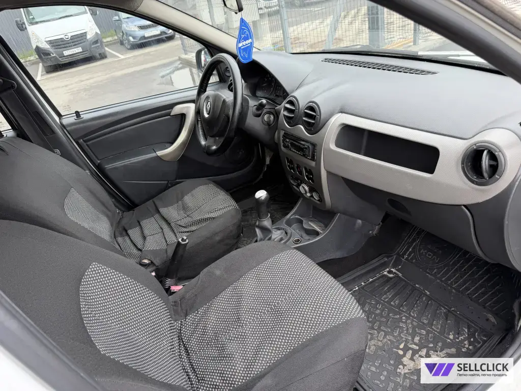 Renault Logan 1.6 Механическая, 2012, 198000 км