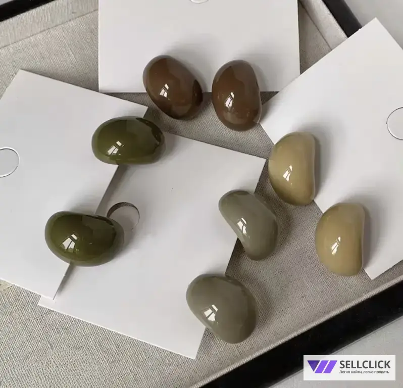 Серьги в ассортименте