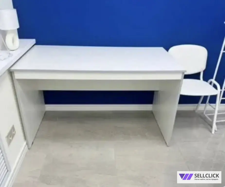 Стол
