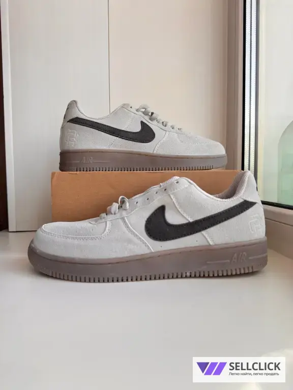 кроссовки мужские Nike