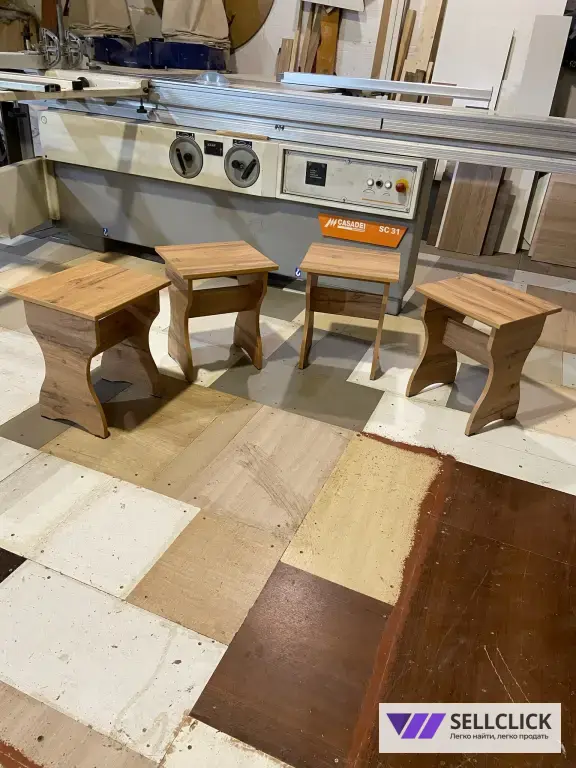 табуретки и стулья