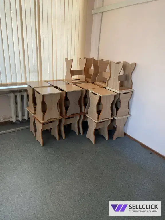 табуретки и стулья