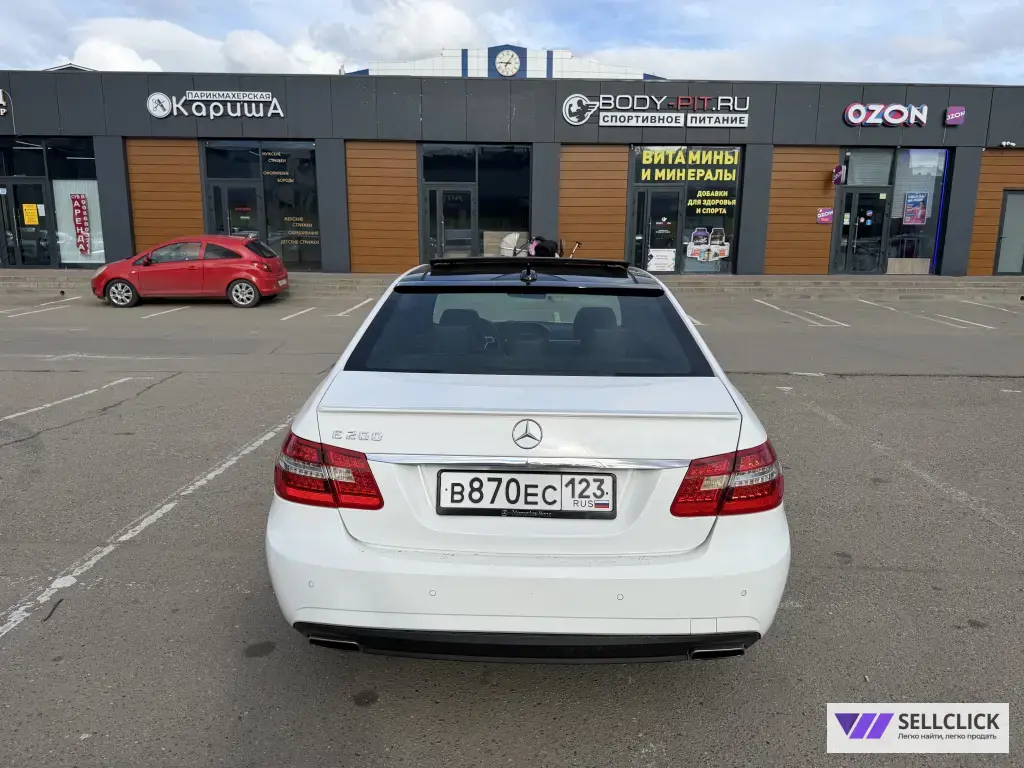 Mercedes-Benz E-Класс 1.8 Автомат, 2012, 50000 км