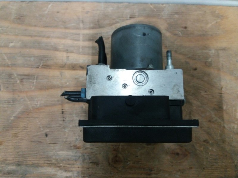 Блок ABS насос АБС Audi A6 C6 4F 3.0 CAJ TFSI 2004 - 2010 г.\nОригинал. В отличном состоянии. Без дефектов. Контрактная запчасть из Японии.\nГарантия на установку и проверку.\nОтправим в регионы ТК.