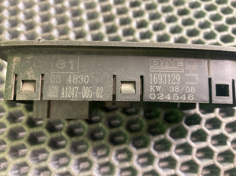 Включатель DAF XF105