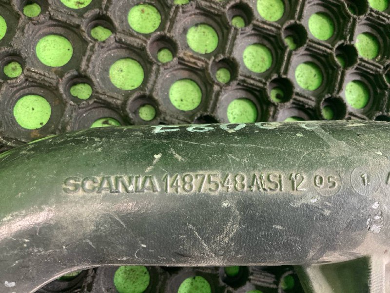 Воздуховод турбокомпрессора SCANIA P420