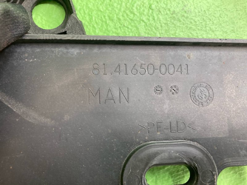 Спойлер усилителя бампера MAN TGX
