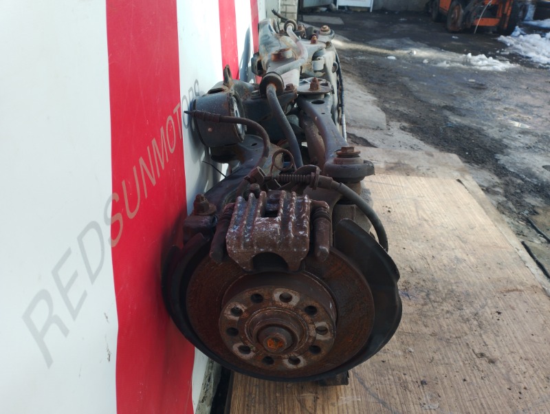 Балка задняя подрамник в сборе на на Audi A4 B6 / Ауди А4 Б6 2000-2006г. Полный привод.\nОригинал.\nПробег авто по Японии 53600 км.\nВ отличном состоянии, без ржавчины, все сайлентблоки целые.\nКонтрактная запчасть из Японии. Без пробега по РФ. Отправим в