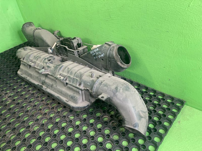 Корпус воздушной заслонки SCANIA R420