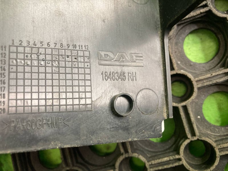 Крышка сиденья DAF XF106