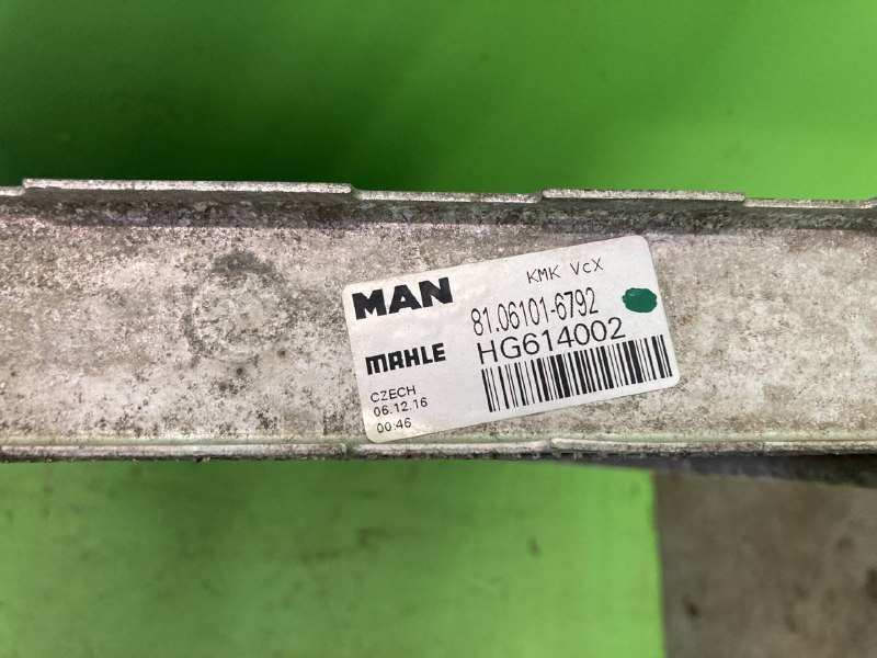 Радиатор системы охлаждения MAN TGX
