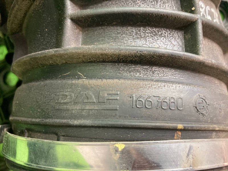 Патрубок забора воздуха DAF XF105