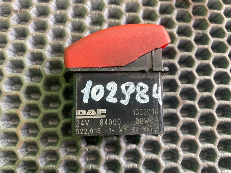 Включатель аварийной сигнализации DAF XF105