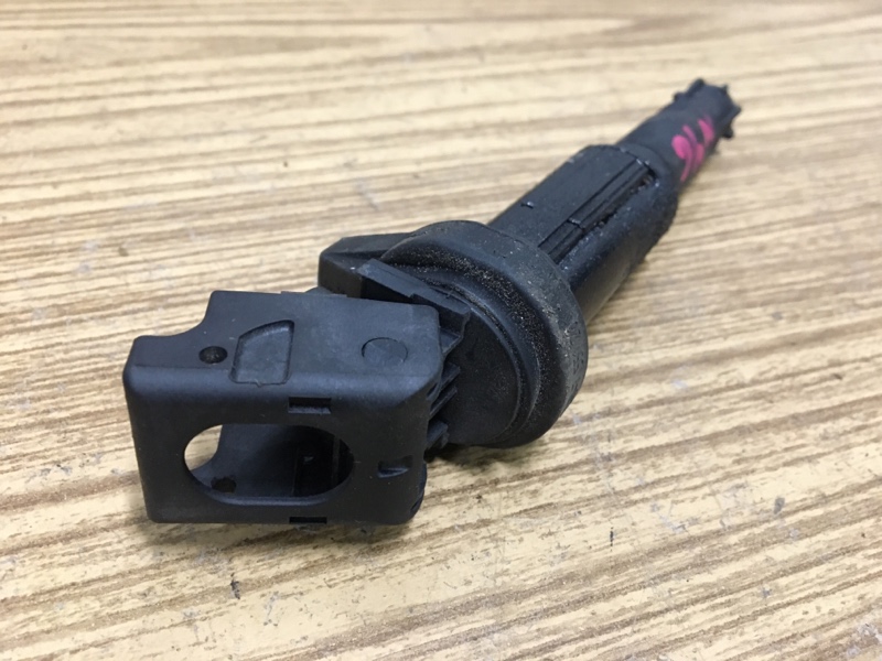 Катушка зажигания на BMW 3 E90 E91 / БМВ 3 Е90 Е91 2005-2012г.\nС двигателя N46B20.\nОригинал.\nВ отличном состоянии. Без дефектов, рабочая.\nКонтрактная запчасть из Японии. Без пробега по РФ.\nГарантия на установку и проверку.\nОтправим в регионы ТК.\nПр