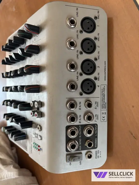 Микшерный пульт Carlsbro Megamix MG04A.