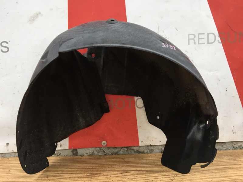Локер задний правый подкрылок на Audi TT 8N AUQ 1.8 turbo 2003 г\nОригинал.\nВ отличном состоянии. Без дефектов.\nКонтрактная запчасть из Японии.\nОтправим в регионы ТК.