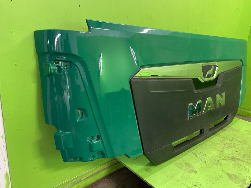Панель передняя MAN TGX