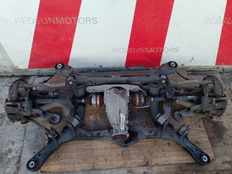 Балка задняя подрамник в сборе на Audi A4 B8 / Ауди А4 Б8 2007-2015г. Полный привод.\nОригинал.\nПробег авто по Японии 74000 км.\nВ отличном состоянии, без ржавчины, все сайлентблоки целые.\nКонтрактная запчасть из Японии. Без пробега по РФ. Отправим в ре