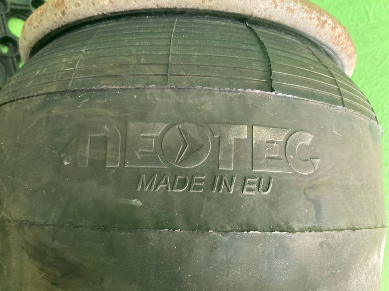 836NP10 пневмопод. со стак. DAF XF105