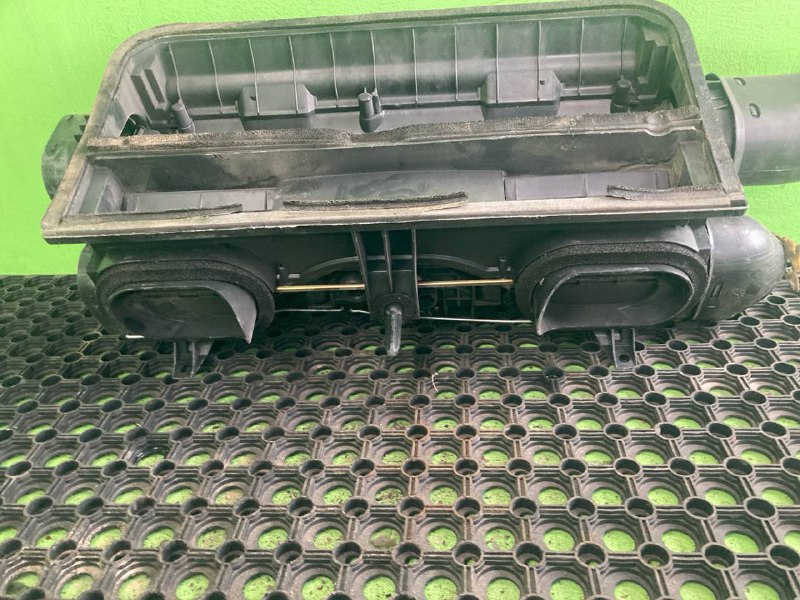 Корпус воздушной заслонки SCANIA R420
