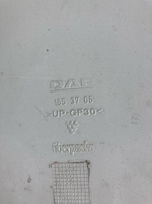Обтекатель кабины DAF XF105