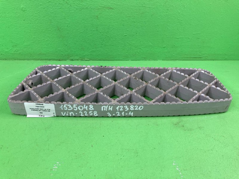 Подножка SCANIA R480