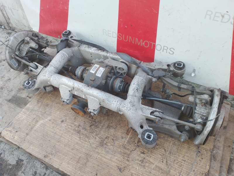 Балка задняя подрамник в сборе на БМВ 5 Е60 Е61 / BMW 5 Е60 Е61 2003-2009г.\nОригинал.\nПробег авто по Японии 65200 км.\nВ отличном состоянии, без ржавчины, все сайлентблоки целые.\nКонтрактная запчасть из Японии. Без пробега по РФ. Отправим в регионы ТК.