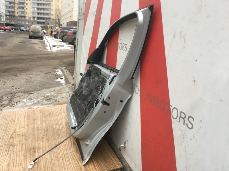 Дверь передняя правая на BMW 1 E87 E81 / БМВ Е87 рестайлинг 2004-2011г\nОригинал.\nВ отличном состоянии. Без дефектов.\nКонтрактная запчасть из Японии. Без пробега по РФ.\nОтправим в регионы ТК.