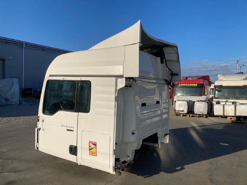 Кабина MAN TGX