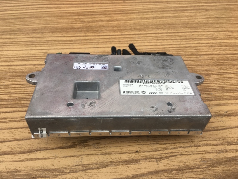 Блок управления интерфейсом на Audi A6 C6 4F / Ауди А6 С6 2006-2012г. Оригинал. В отличном состоянии. Целый. Без дефектов. Контрактная запчасть из Японии. Отправим в регионы ТК.