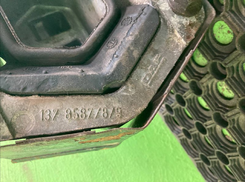 Подушка двигателя DAF XF105