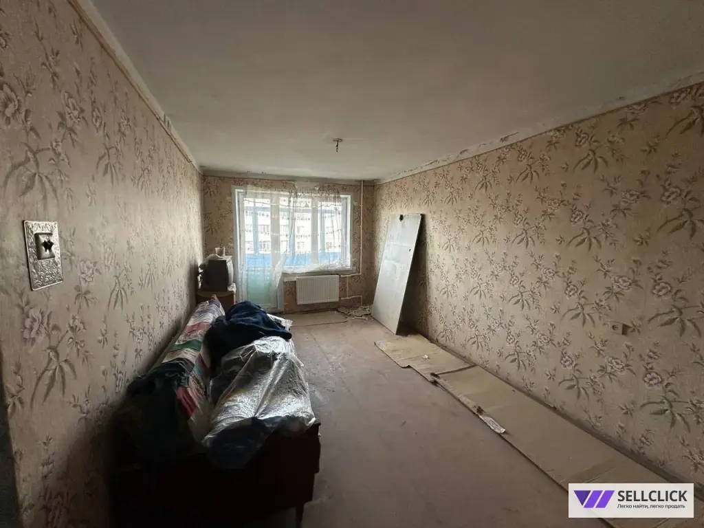 Продается трехкомнатная квартира в Ильичевском районе Мариуполя